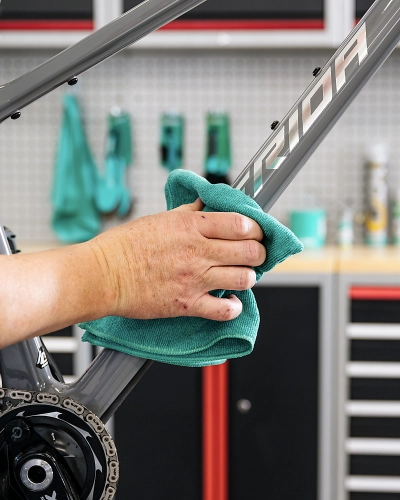 BIKE_SHINE_SPRAY_300ml 2.png