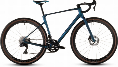 Cube Nuroad C62 Race nebula´n´blue.jpg