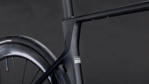 CUBE AGREE C62 PRO 2026 blackline 3.jpg