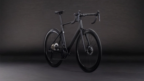 CUBE AGREE C62 PRO 2026 blackline 1.jpg