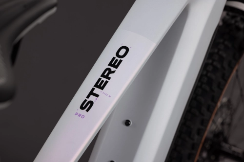 cube-stereo-hybrid-one22-pro-800-foggrey-7.jpg