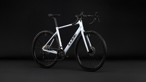cube-attain-race-glacier-black-2.jpg